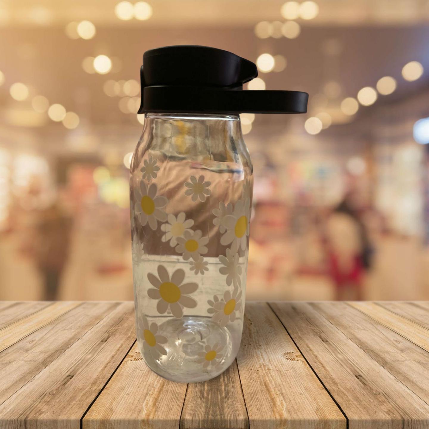 Hydrate on the Go: 16 oz PET Water Bottle Black- Daisies