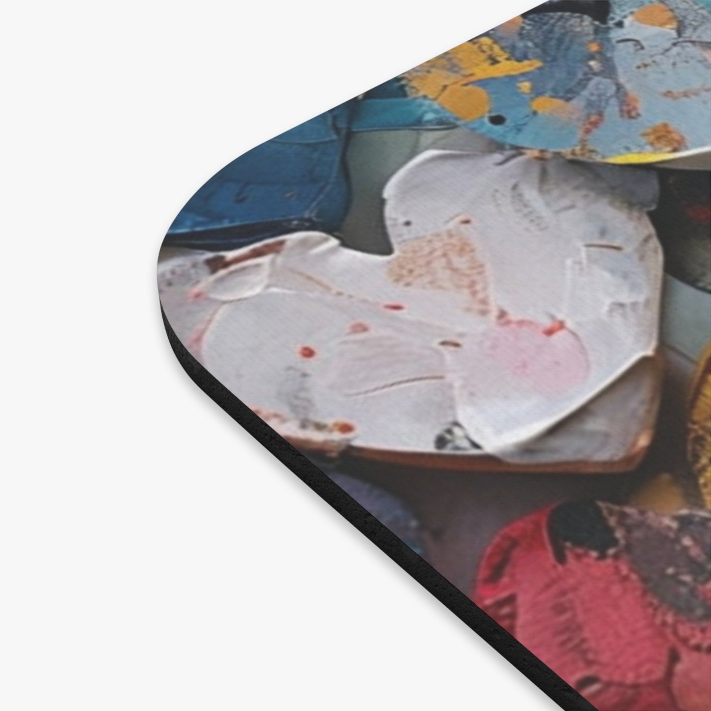 Gentle Hearts – Whimsical Mouse Pad for Everyday Use