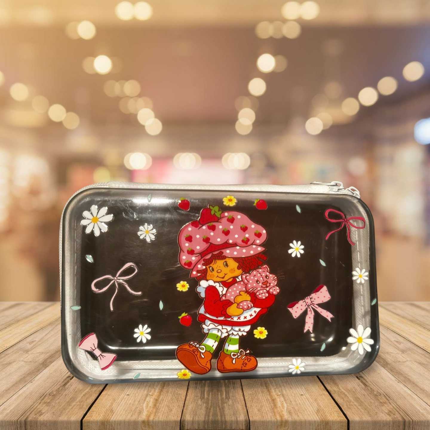 Berry Sweet Essentials – Strawberry Shortcake Iridescent Hard Pencil Case