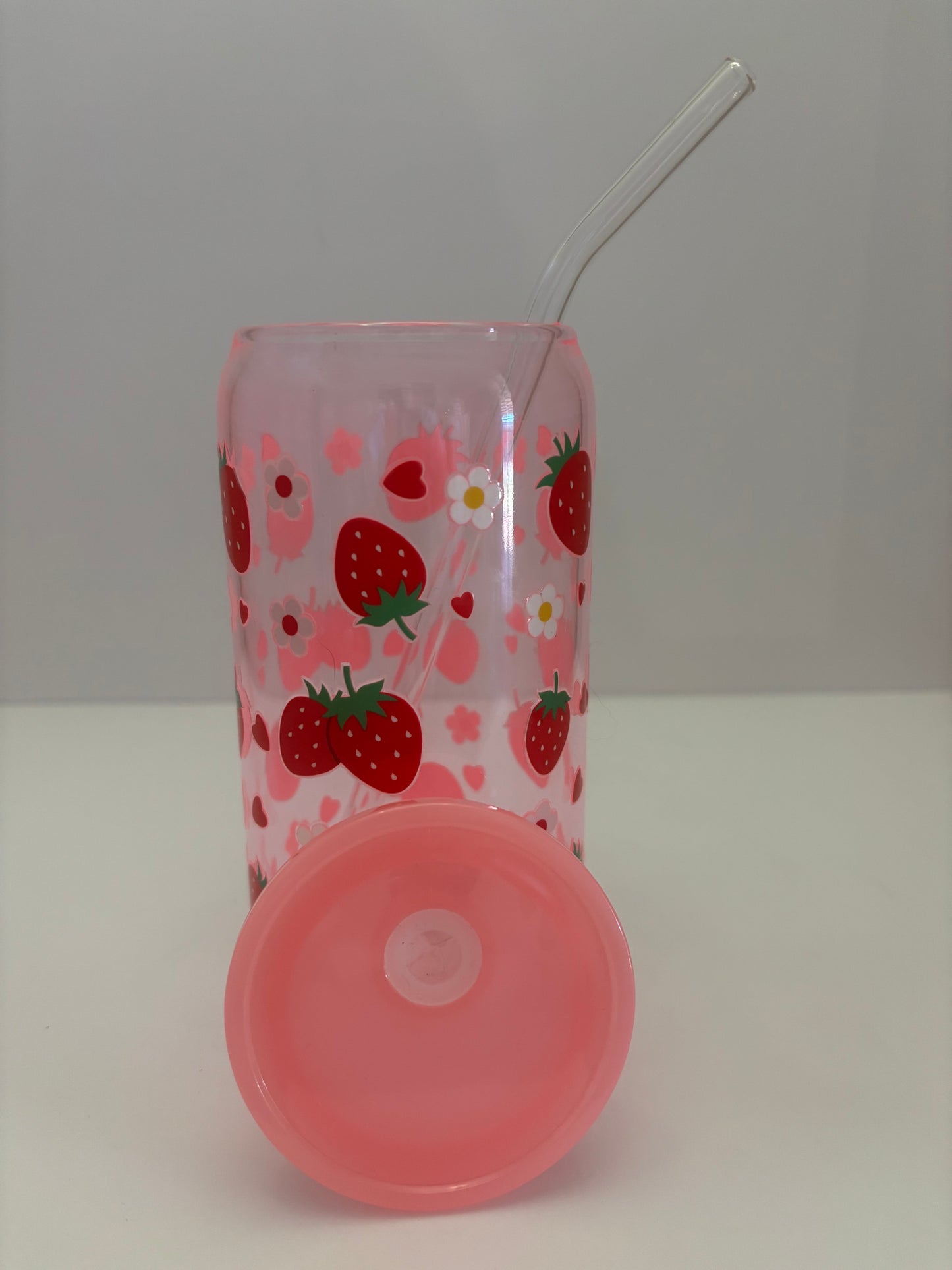 Berry Whimsy – 16oz Strawberry Glass Tumbler