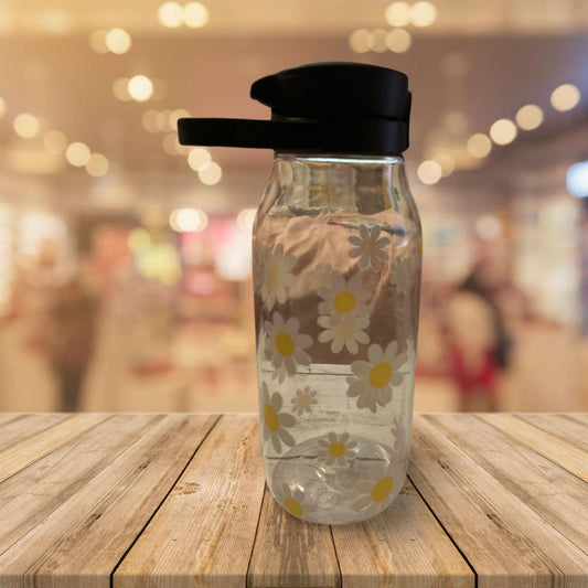 Hydrate on the Go: 16 oz PET Water Bottle Black- Daisies