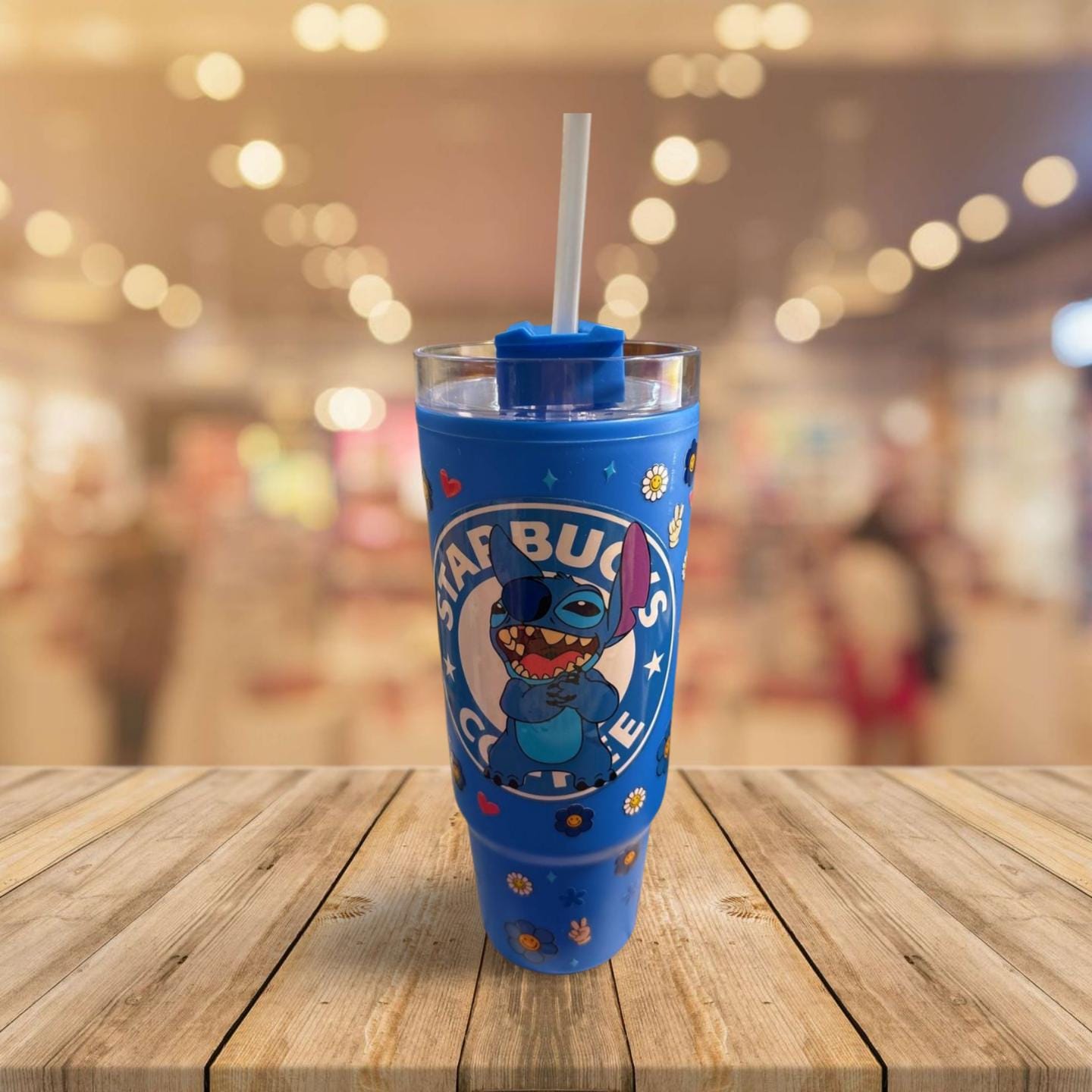 Versatile 20 oz Plastic Tumbler with Handle and Twist Lid - Available in Multiple Colors and Designs